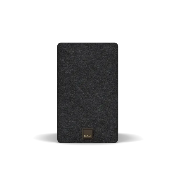 Boxă de raft Dali Kupid culoare Dark Walnut, vedere frontală cu grilaj textil montat și logo DALI vizibil.