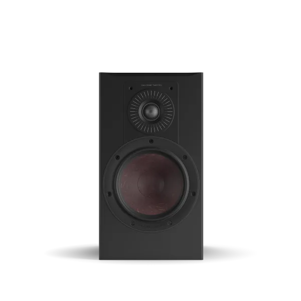 Boxă Dali OPTICON 2 MK2, vedere frontală, culoare stejar tutun, cu tweeter și woofer vizibile.