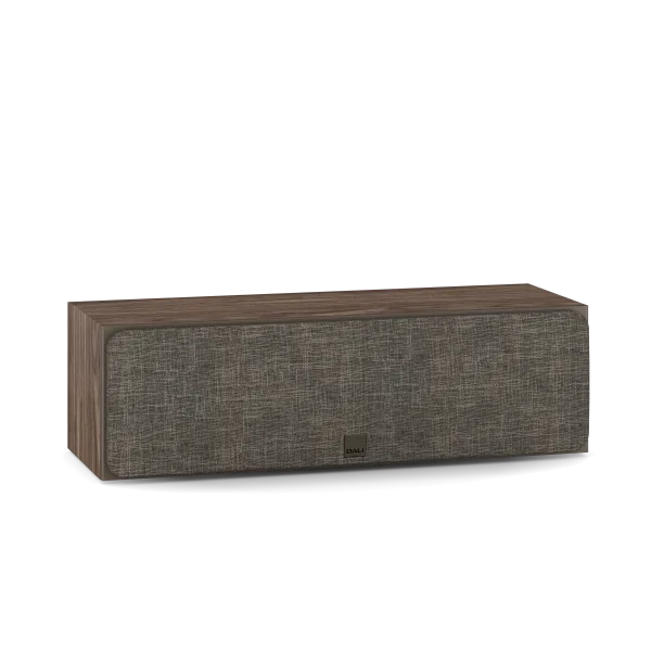 Boxă centru Dali Sonik Cinema, finisaj nuc Walnut, vedere frontală cu grilă textilă montată, logo Dali