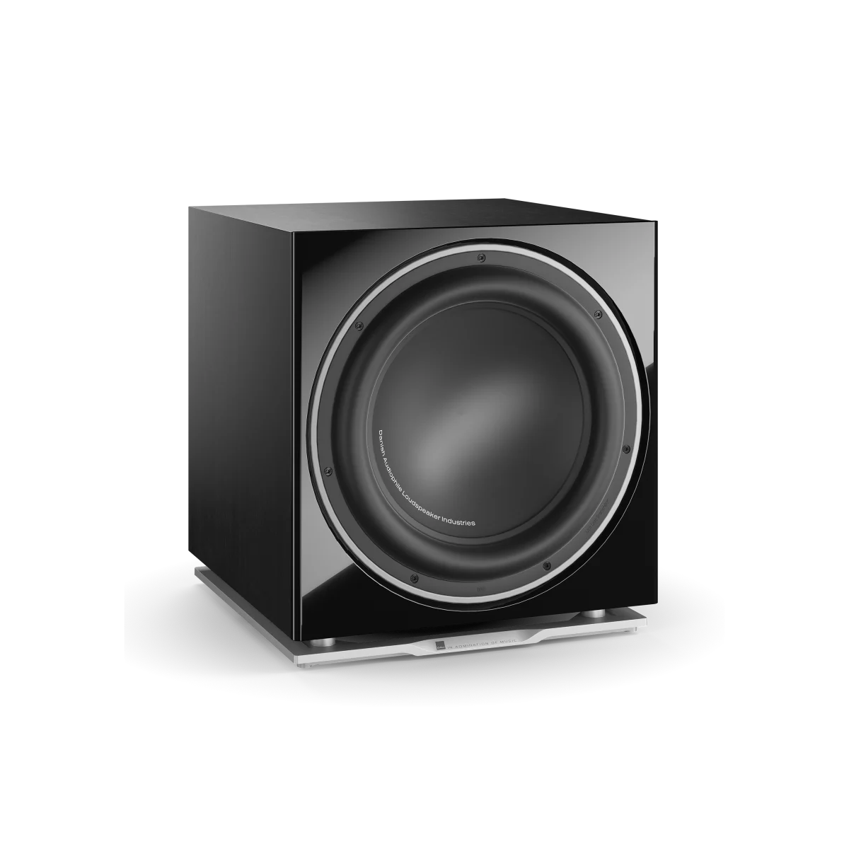 Subwoofer Dali SUB K-14 F, vedere frontală, finisaj negru, difuzor mare vizibil, ideal pentru home theater.#color_black-ash