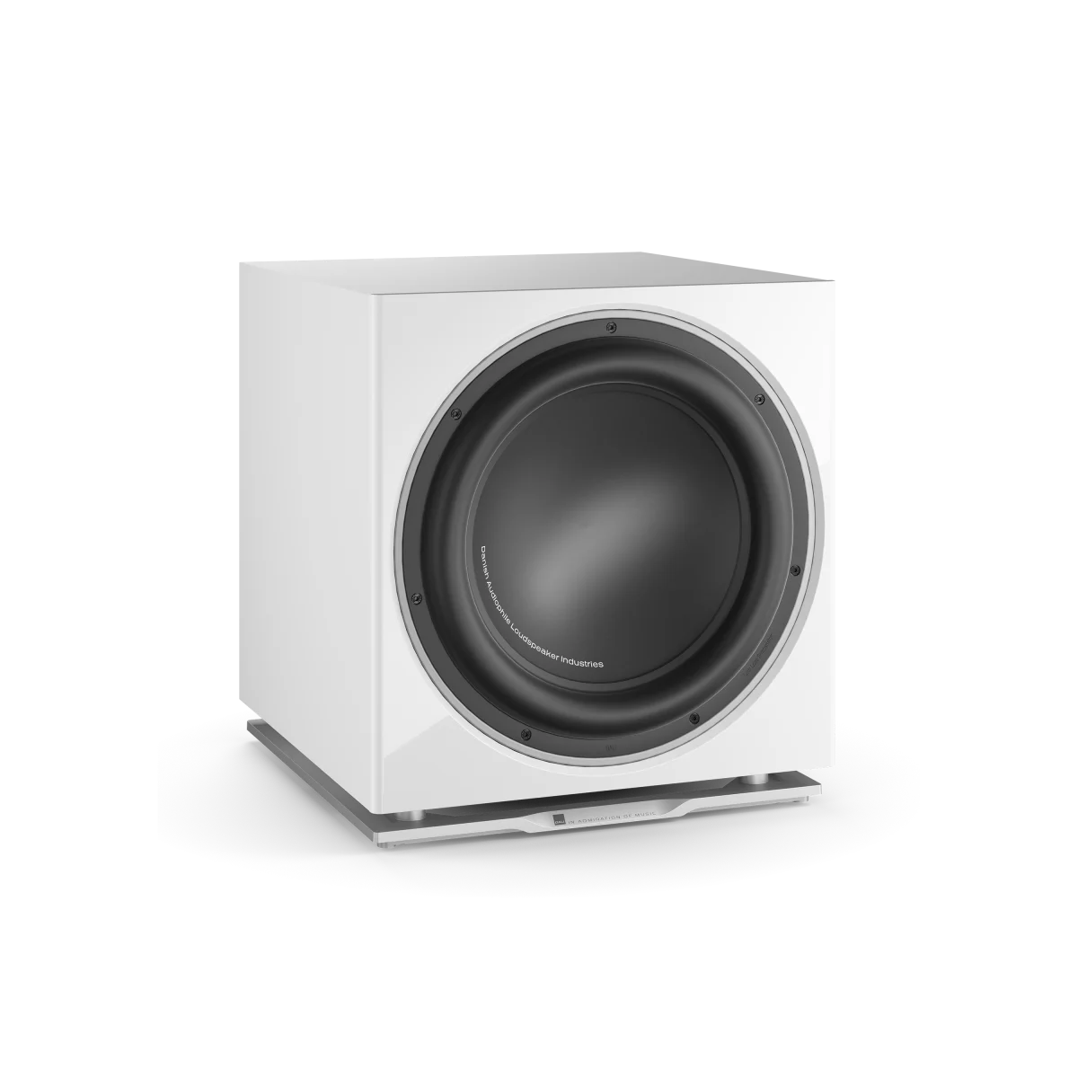 Subwoofer Dali SUB K-14 F, culoare alb satin, vedere frontală. Vizibil difuzorul mare și carcasa robustă.