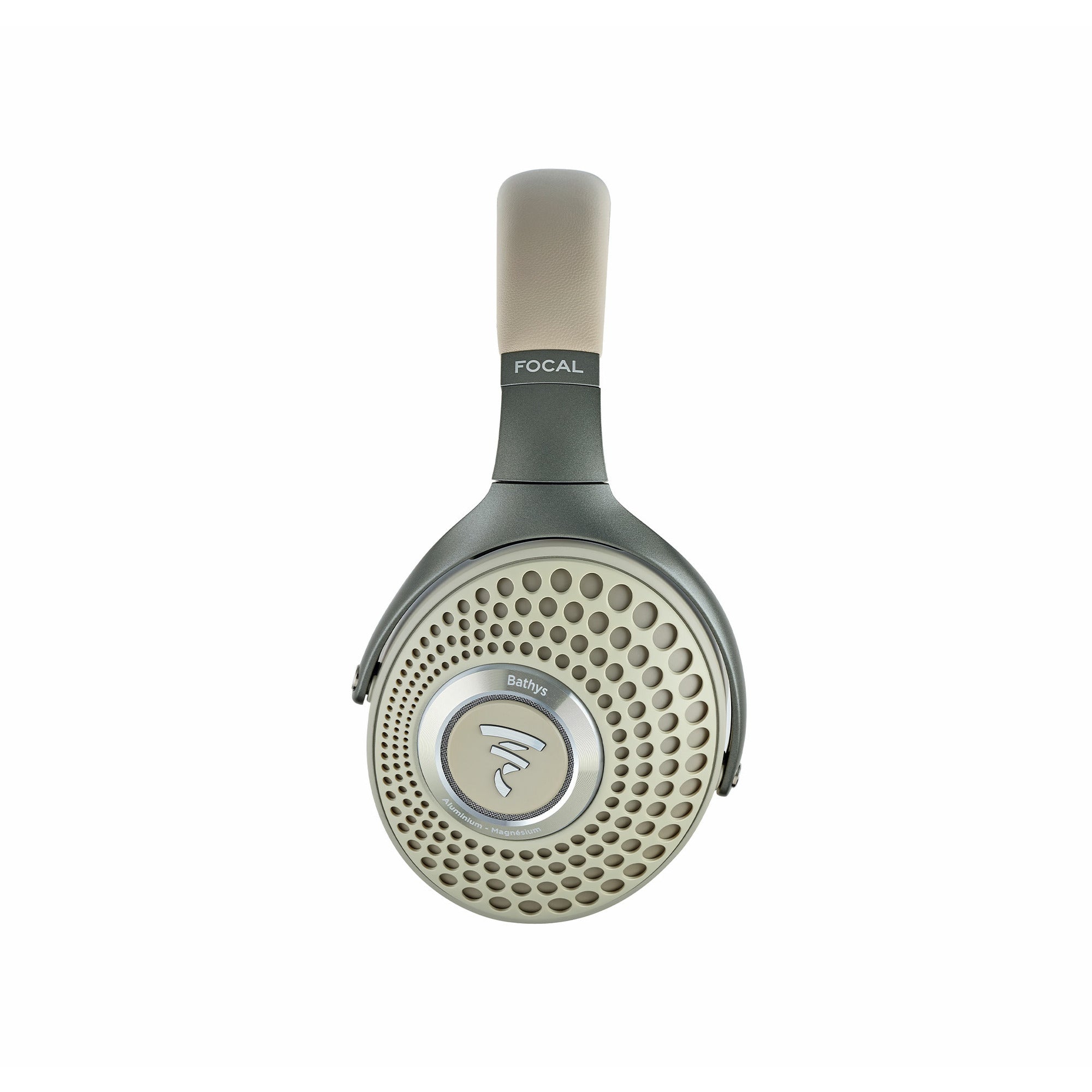 Căști Focal Bathys Bluetooth, profil lateral, culoare dune, cupe circulare și bandă de susținere vizibile.