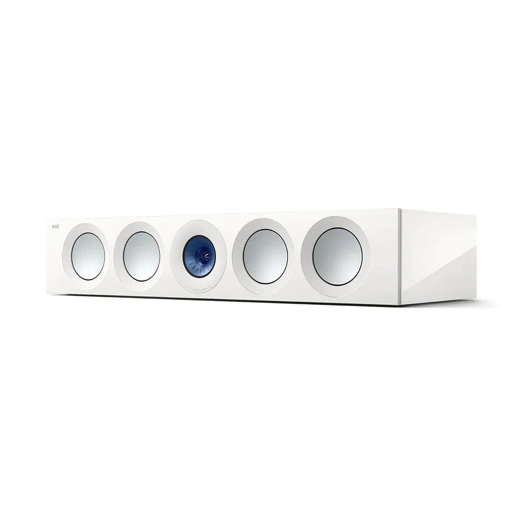 Boxa centru KEF Reference 4 Meta albă, vedere frontală unghi lateral dreapta, 5 difuzoare vizibile, inclusiv Uni-Q.