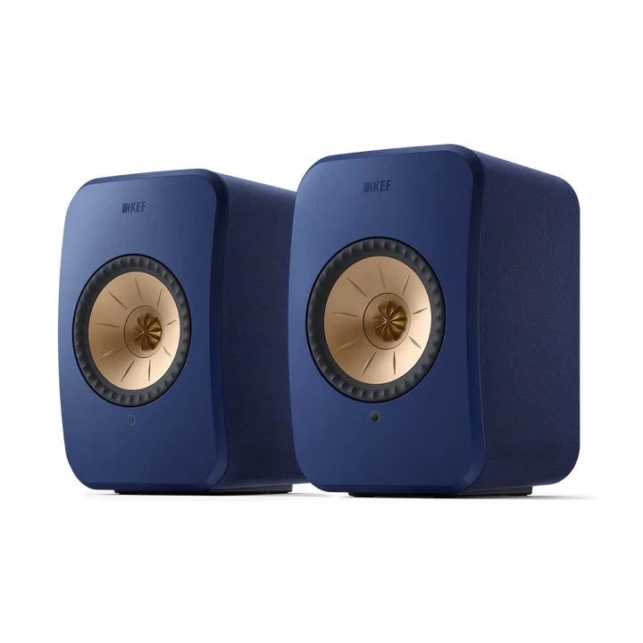 Boxe active KEF LSX II albastre, vedere frontală, difuzoare Uni-Q vizibile, conexiuni HDMI și Wi-Fi.