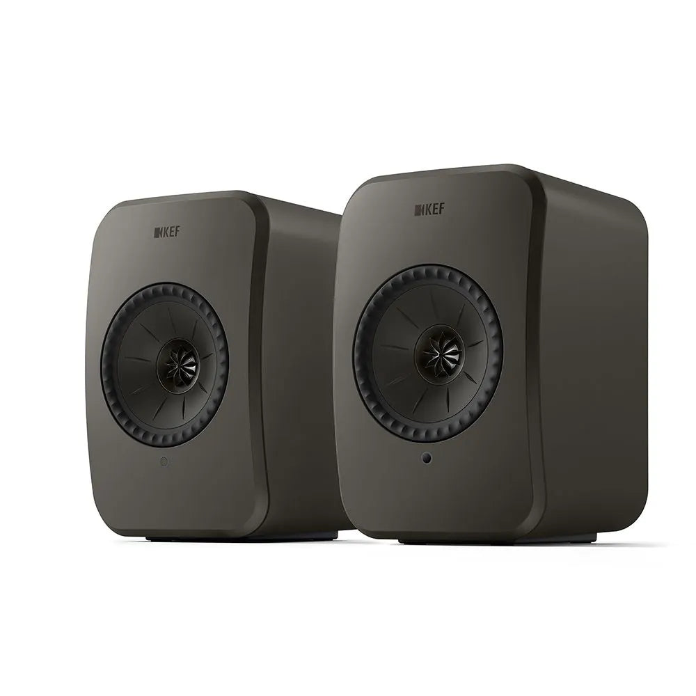 Boxe active KEF LSX II LT gri, vedere unghiulară față, difuzoare Uni-Q și LED frontal vizibil.#color_grey
