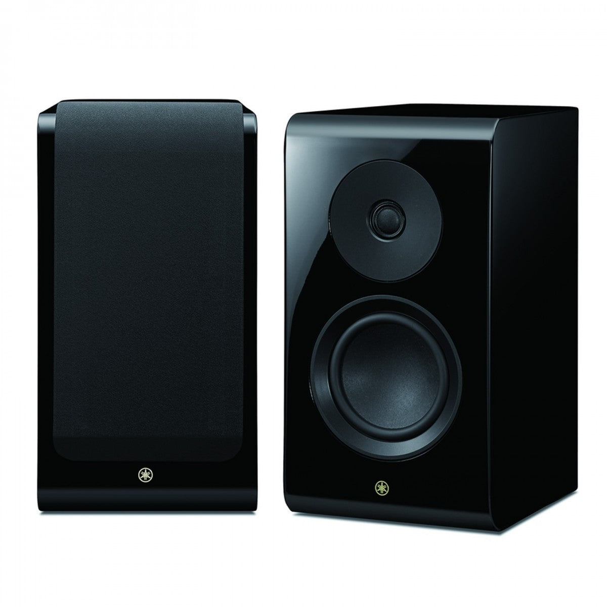 Yamaha NS-600A Boxe de raft negre, vedere frontală, două unități cu grilaj detașabil și difuzor vizibil.