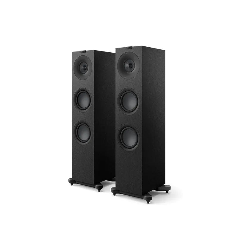 Boxe de podea KEF Q7 Meta negre satin, vedere frontală în pereche, cu trei difuzoare vizibile pe fiecare.#color_black