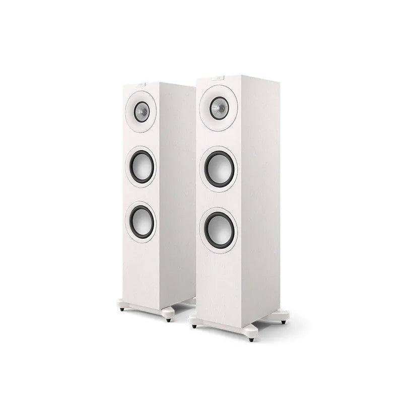 Boxe de podea KEF Q7 Meta, culoare satin white, vedere frontală în pereche, cu 3 difuzoare vizibile.