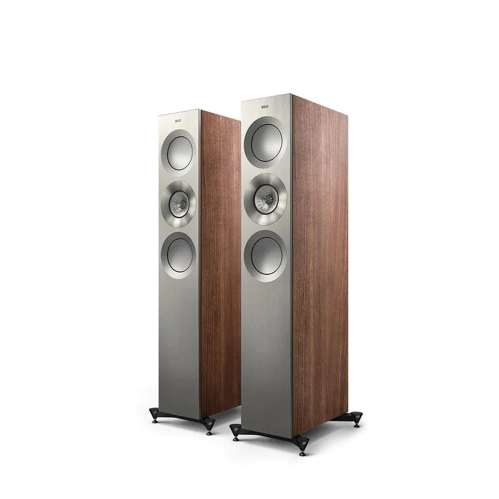 Boxe de podea KEF Reference 3 Meta r31_1, finisaj lemn, vedere frontală cu trei difuzoare vizibile.#color_walnut