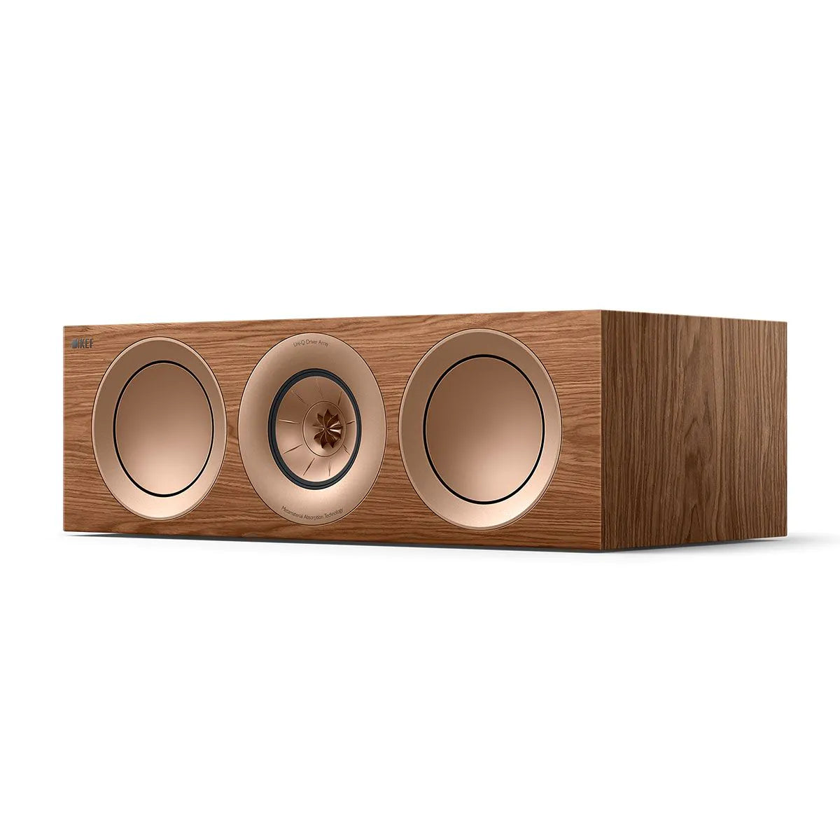 Boxă centrală KEF R6 Meta culoare nuc, vedere frontală în perspectivă, fără grilaj, 3 difuzoare vizibile.