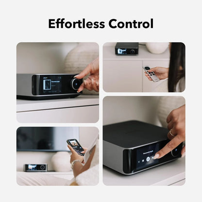 WiiM Amp Ultra Amplificator negru, vedere din față și lateral, afișaj activ, control prin buton, telecomandă și aplicație mobilă.