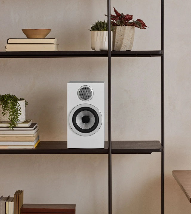 Bowers & Wilkins 707 S3 Boxe de raft - Pereche Satin White, imagine oficială.