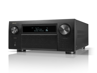 Receiver AV Denon AVC-A10H, vedere frontală, negru, afișaj activ Blu-ray și Dolby Atmos, butoane mari.