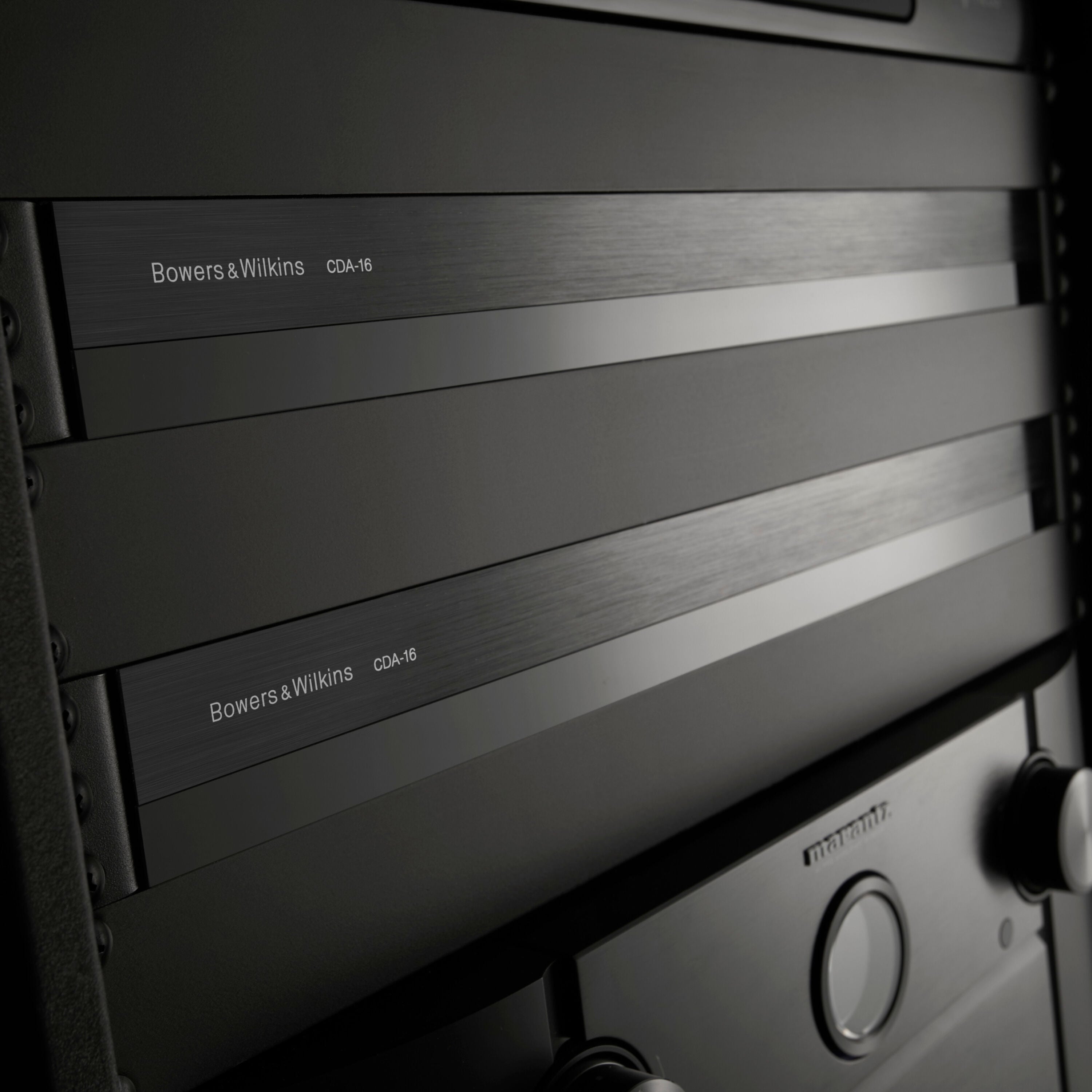 Bowers & Wilkins CDA-16 Amplificator Black, imagine oficiala 4.