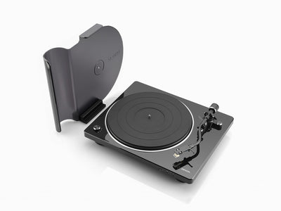 Pick-up Denon DP-450USB negru, vedere de sus, capac deschis, braț și platan vizibile, porturi frontale.