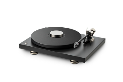 Pick-up Pro-Ject Debut PRO negru, vedere laterală dreapta, braț carbon-aluminiu și platan metalic.