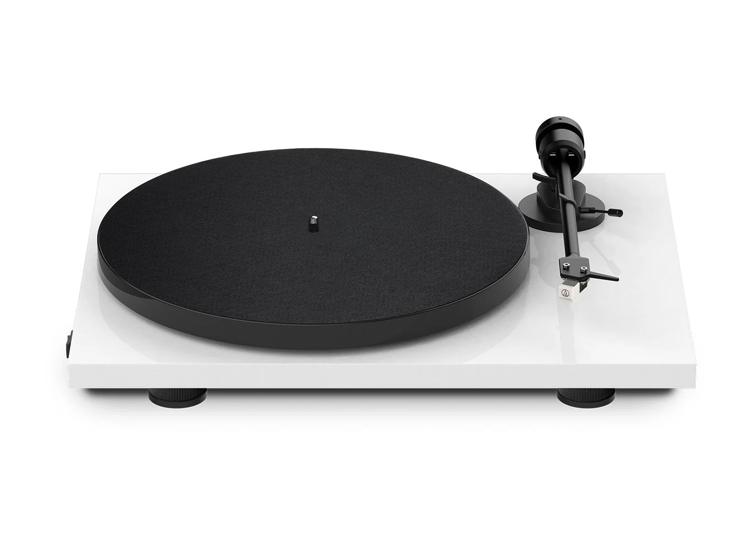 Pick-up Pro-Ject E1 Phono (AT3600L) alb, vedere frontală cu platan negru, braț și capsulă vizibile.