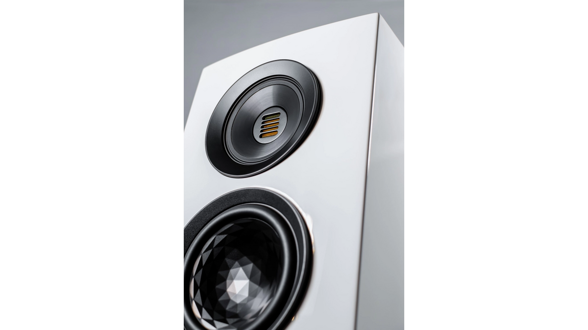 Elac Concentro S 507.2 Boxe de podea - Pereche White, imagine oficială.