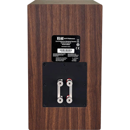 Spatele boxei Elac Uni-Fi Reference UBR62 Black/Wood, conectori bi-wire și etichetă cu specificații.