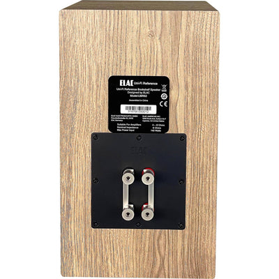 Spatele boxei Elac Uni-Fi Reference UBR62 White/Wood cu conectori bi-wire și etichetă specificații tehnice.