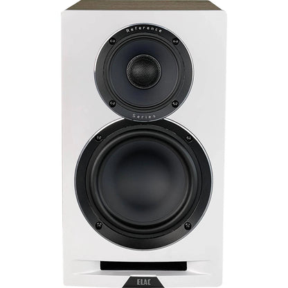 Boxă Elac Uni-Fi Reference UBR62 alb cu finisaj wood, vedere frontală cu tweeter, woofer și port bass reflex.