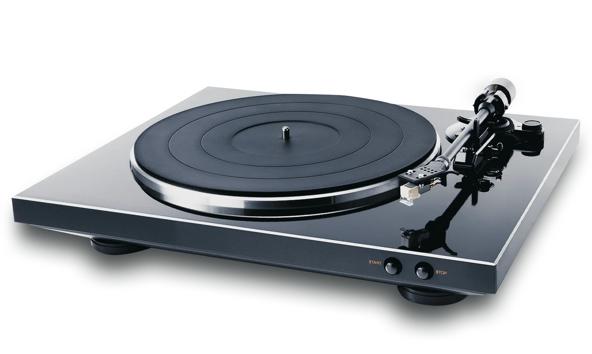 Denon DP-300F Pick-Up Black, imagine oficială.