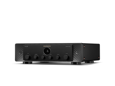 Amplificator Marantz Model 50, negru, vedere din studio, unghi stânga. Panou frontal cu butoane control.