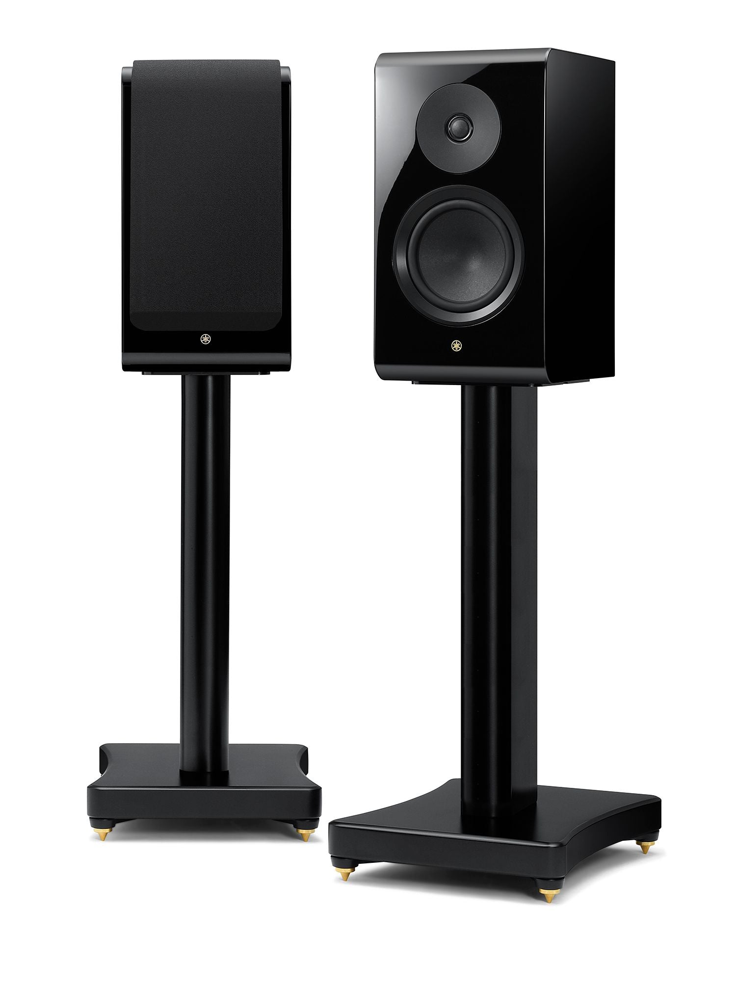Boxe Yamaha NS-800A negre, vedere frontală, pe suporturi negre, cu grilaj detașabil și difuzoare vizibile.