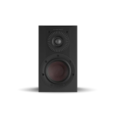 Boxa Dali OPTICON 1 MK2, vedere frontală, culoare tobacco oak, cu tweeter și woofer vizibile.