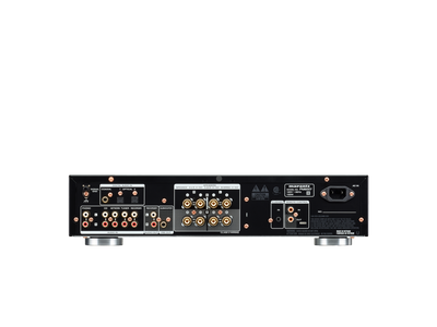 Panou spate Marantz PM6007 Amplificator negru, conectori RCA, intrări digitale optice și coaxiale, ieșiri difuzoare.