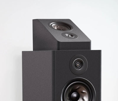 Polk Audio Reserve R900HT negru, vedere de sus. Prezintă difuzorul Dolby Atmos și tweeterul frontal.