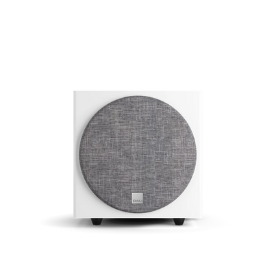 Subwoofer Dali SUB E-9 F, față, culoare alb satin, grilaj gri vizibil, ideal pentru home theater.