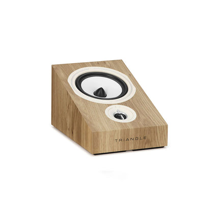 Boxă Triangle Borea BRA1 Dolby Atmos, culoare stejar deschis, vedere frontală. Vizibil tweeter și woofer.