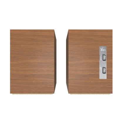 Boxe active Klipsch The Nines culoare walnut, vedere de sus, cu panou de control metalic vizibil.