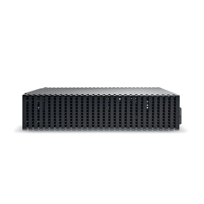 Amplificator Naim CI-NAP 108, vedere frontală, culoare neagră, grilaj de ventilație complet vizibil.