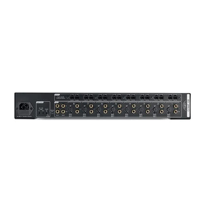 Spatele amplificatorului Naim CI-NAP 108 negru, cu 8 canale RCA, porturi trigger și conectori de ieșire.