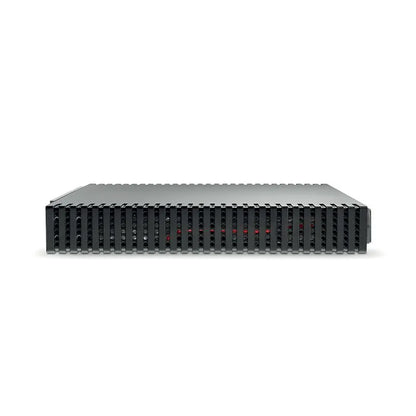 Amplificator Naim CI-NAP 101 negru, vedere frontală, grilaj de ventilație vertical, LED-uri vizibile.