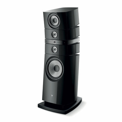 Focal Grande Utopia EM Evo Boxe de podea, lac negru, vedere laterală, patru difuzoare vizibile.