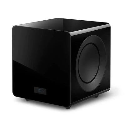Subwoofer KEF KC92 negru, vedere din unghi, cu difuzor lateral de 23cm și logo KEF frontal vizibil.