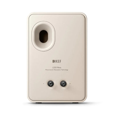 Spatele boxei pasive KEF LS50 Meta culoare Sand, cu port bass reflex și conectori +/- vizibili.