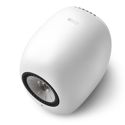 KEF LS Luxe Mineral White, vedere de sus a cabinetului sculptat.