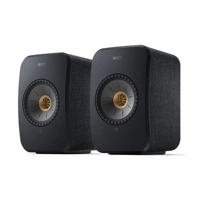 Boxe active KEF LSX II negre, vedere frontală și laterală, difuzoare Uni-Q vizibile, finisaj textil.
