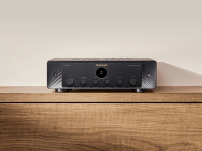 Amplificator Marantz Model 60n, vedere frontală, culoare neagră, butoane de control vizibile pe panou.