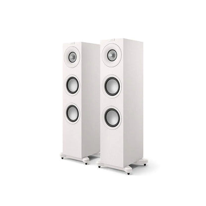 Boxe de podea KEF Q7 Meta, culoare satin white, vedere frontală în pereche, cu 3 difuzoare vizibile.