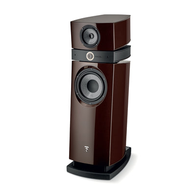 Focal Scala Utopia Evo boxă de podea, vedere 3/4, culoare maro ciocolată, două difuzoare vizibile.
