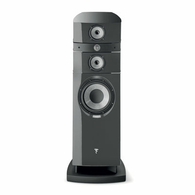 Focal Stella Utopia EM Evo, vedere frontală, culoare gri. Prezintă difuzoare multiple și bază solidă.
