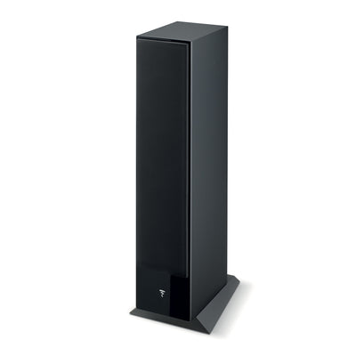 Focal Theva N2 Boxe de podea, negru, vedere din unghi de 34 de grade, grilaj frontal vizibil.
