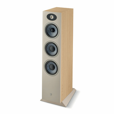 Boxă de podea Focal Theva N3, vedere laterală stânga, finisaj lemn deschis, trei difuzoare frontale vizibile.