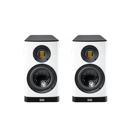 Boxe Elac Vela BS 403.2 albe, vedere frontală, difuzor de bass și tweeter vizibile pe ambele unități.
